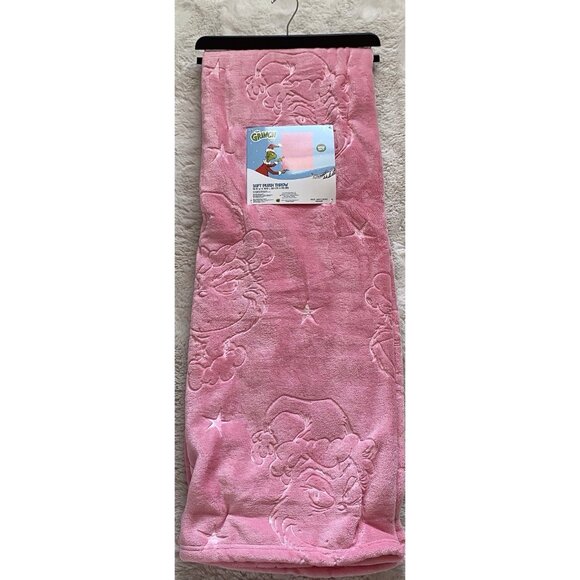 Dr. Seuss The Grinch Embossed Pink Throw Blanket Christmas 50 X 70" VIRAL NEW - Picture 1 of 14